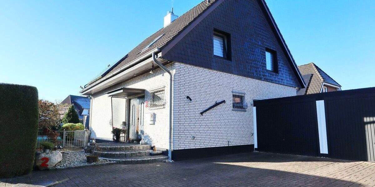 Großräumige 2,5-Zimmer Wohnung auf zwei Ebenen in Henstedt-Ulzburg 2 zimmer