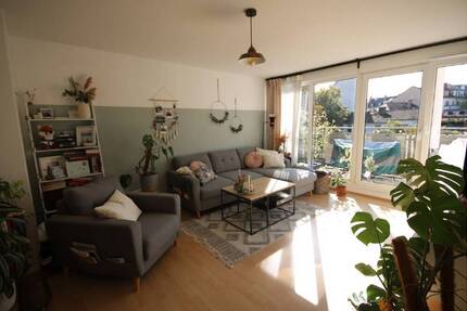 **Schicke, helle 2-Zi. Maisonette Wohnung, Westend-Nord, Reuterweg + EBK + Balkon**