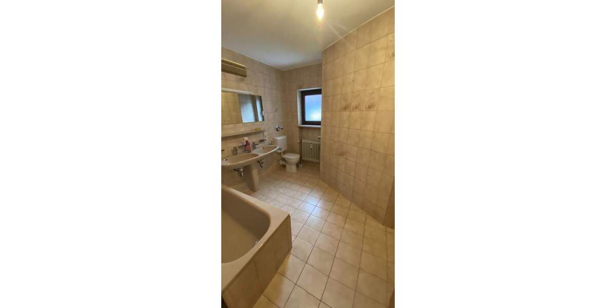 Etagenwohnung Weilheim in Oberbayern Weilheim - 4 Zimmer, 120 m&sup2;, 1.800&euro; | Angebot:24483788