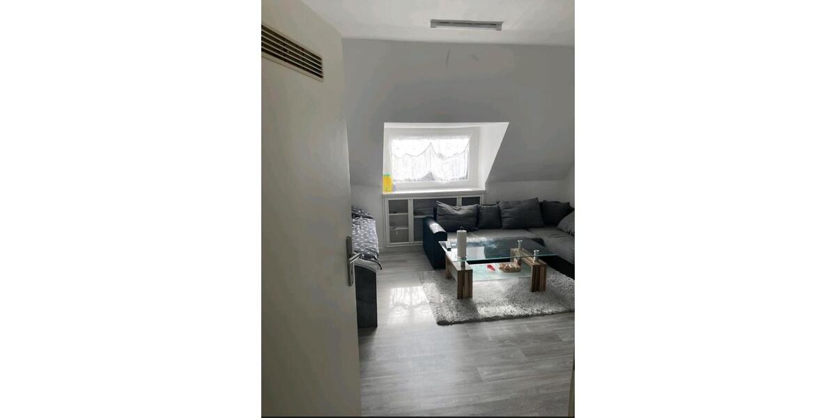 Schöne Wohnung direkt am Stadion zu vermieten – ab AprilMai 1 zimmer