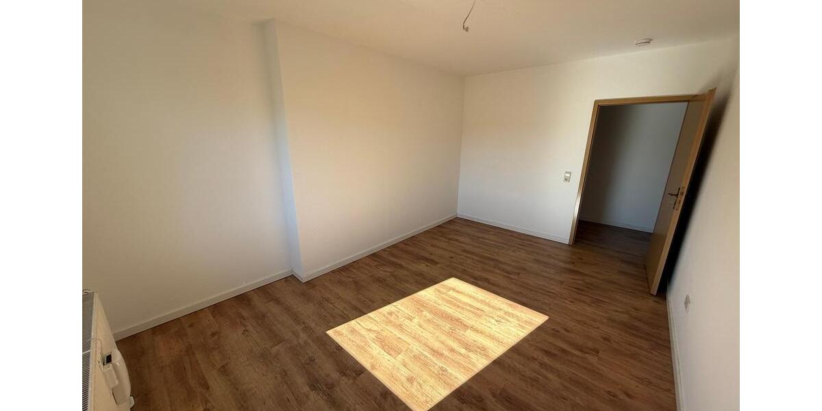 Etagenwohnung Greiz - 2 Zimmer, 60 m&sup2;, 318&euro; | Angebot:26070755