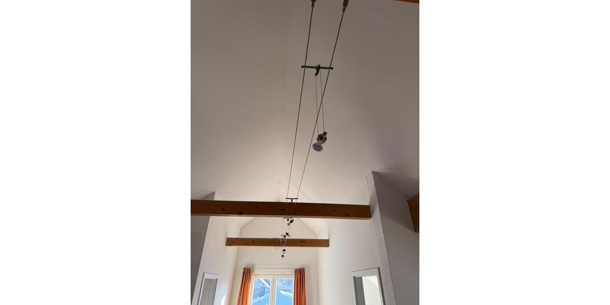 Dachgeschoßwohnung Planegg - 3 Zimmer, 105 m&sup2;, 1.890&euro; | Angebot:25167695