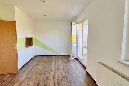 Wohnung zum Mieten in Suhl 340 € 76.7 m²