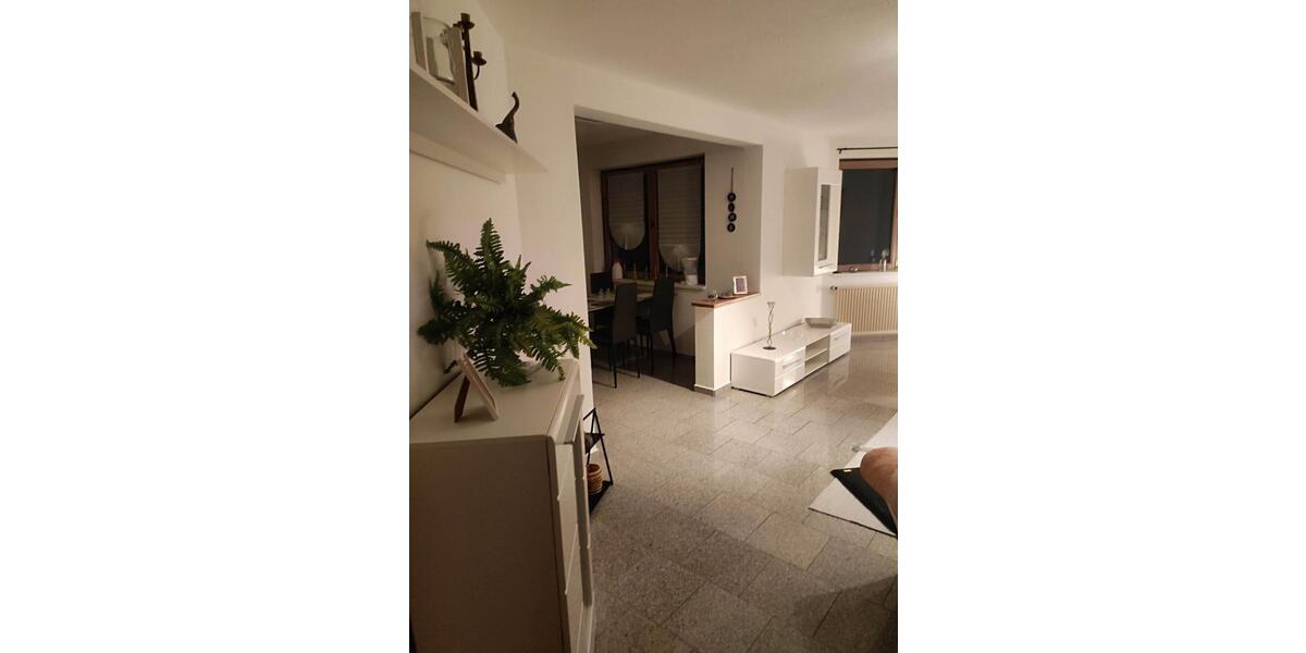 Etagenwohnung Hennef (Sieg) - 1 Zimmer, 45 m&sup2;, 720&euro; | Angebot:26040295