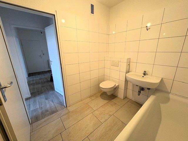 Etagenwohnung Brunsbüttel - 2 Zimmer, 60 m&sup2;, 517&euro; | Angebot:24619696