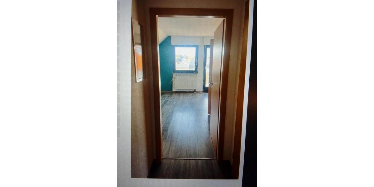 Dachgeschoßwohnung Pforzheim - 2.5 Zimmer, 64 m&sup2;, 925&euro; | Angebot:24575681