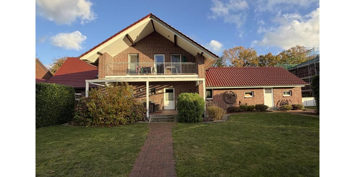 Große, familienfreundliche Wohnung mit Terrasse, Garten & Garage 10 zimmer