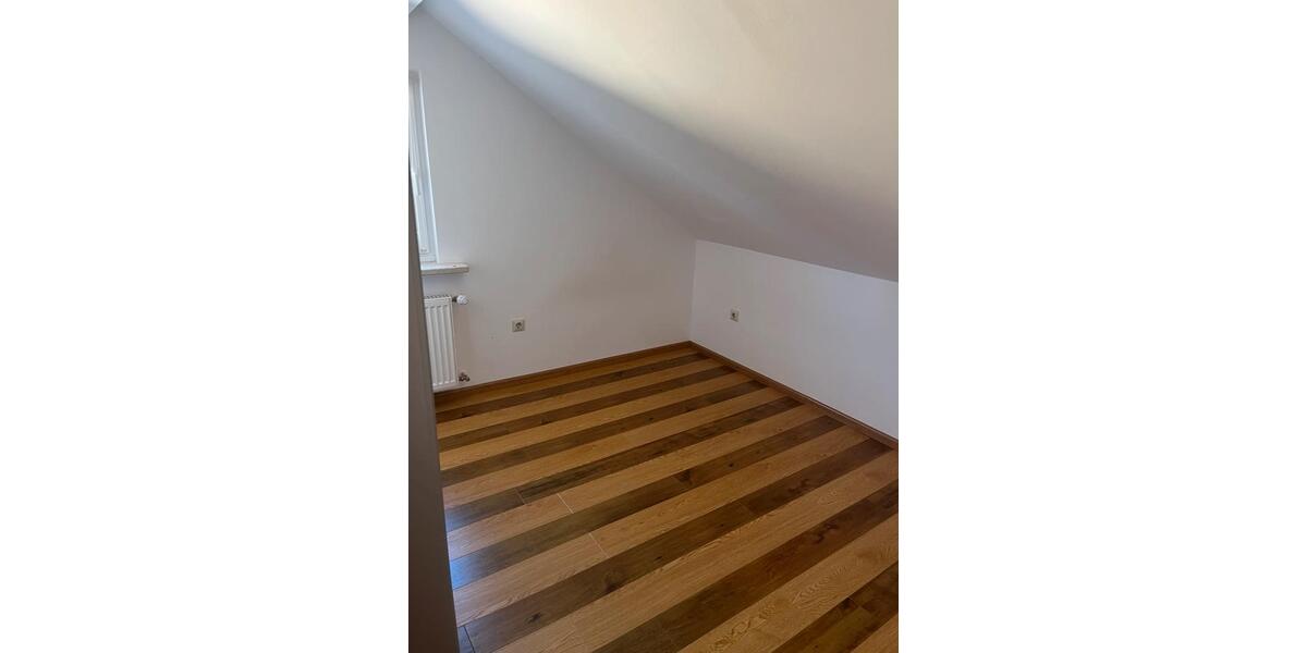 Dachgeschoßwohnung Büchenbeuren - 2 Zimmer, 50 m&sup2;, 430&euro; | Angebot:25978902