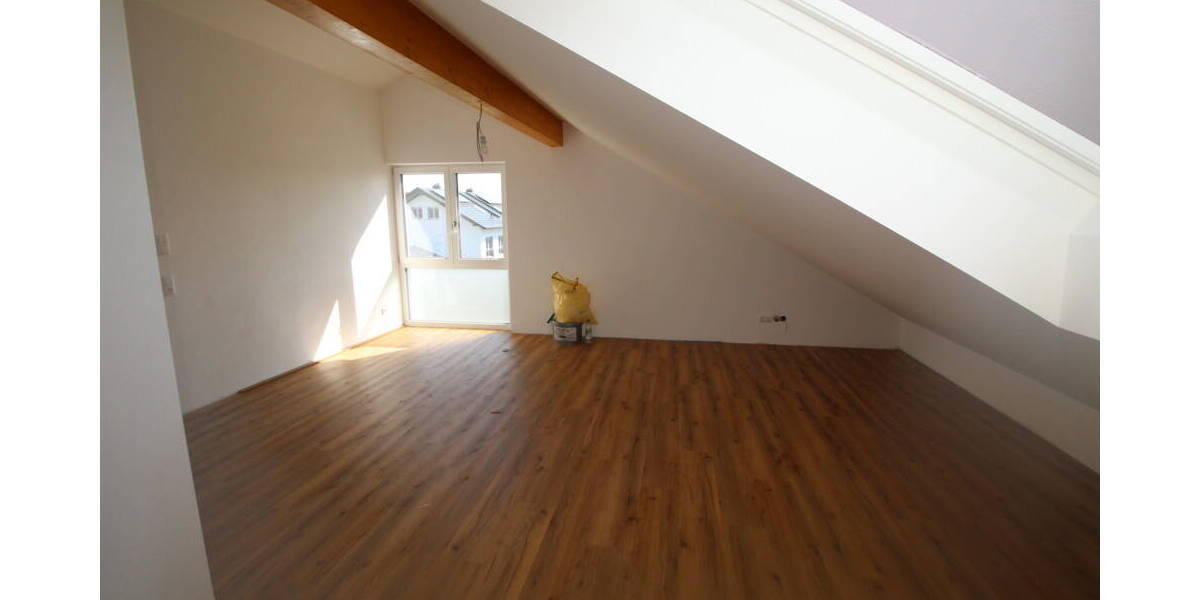 Doppelhaushälfte Ampfing - 5 Zimmer, 151 m&sup2;, 1.900&euro; | Angebot:25777045