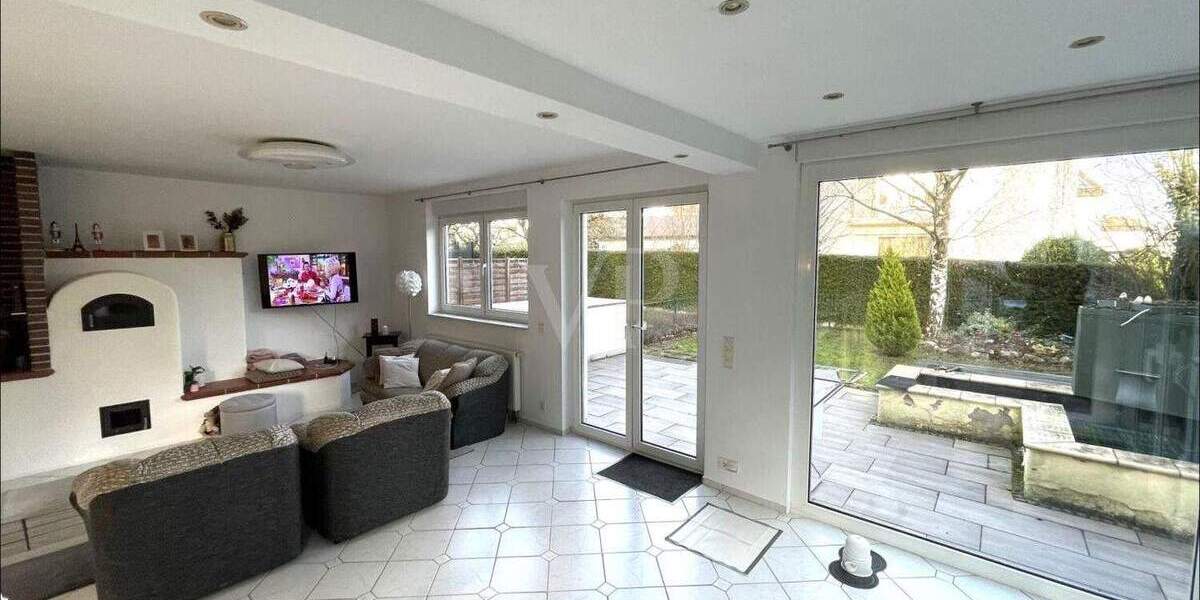 Modernes Reihenendhaus mit viel Platz und eingewachsenem Sonnengarten für viel Privatsphäre 5 zimmer