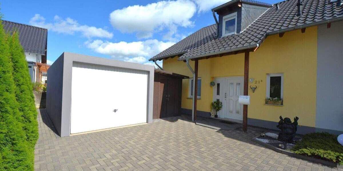 Doppelhaushälfte Gerolstein - 5 Zimmer, 112 m&sup2;, 1.300&euro; | Angebot:24632152