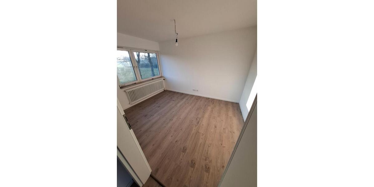 Etagenwohnung Friedeburg - 1 Zimmer, 50 m&sup2;, 500&euro; | Angebot:26674453