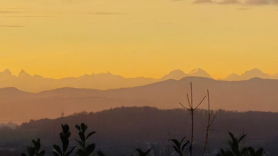 Einfamilienhaus mit 4 Zimmern und Garten in SteinenHägelberg mit 4 zimmer