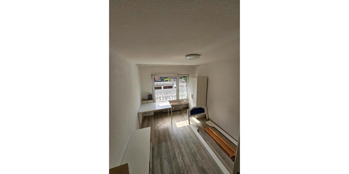 Wohnen auf Zeit Düsseldorf Stadtbezirk 8 - 4 Zimmer, 28 m&sup2;, 580&euro; | Angebot:25326300