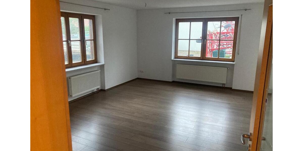 Erdgeschoßwohnung Vilgertshofen - 4 Zimmer, 110 m&sup2;, 1.300&euro; | Angebot:26507635