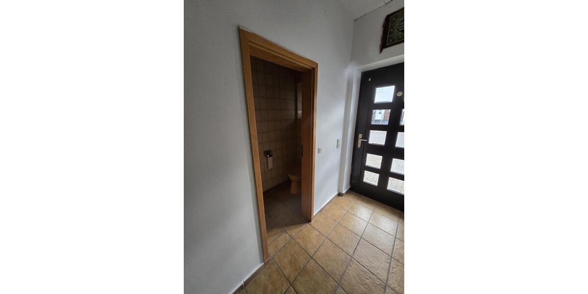 Etagenwohnung Merzig - 5 Zimmer, 140 m&sup2;, 1.100&euro; | Angebot:26591928