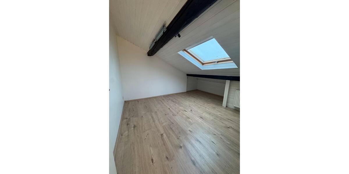 Etagenwohnung Saarbrücken Ensheim - 3 Zimmer, 70 m&sup2;, 650&euro; | Angebot:25973502