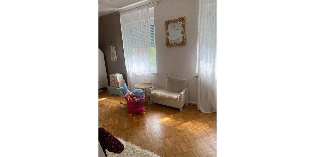 Zentrale Wohnung 96m² sofort verfügbar 3 zimmer