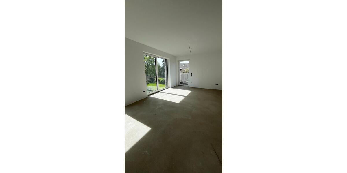Etagenwohnung Halle - 3 Zimmer, 80 m&sup2;, 1.210&euro; | Angebot:26459545