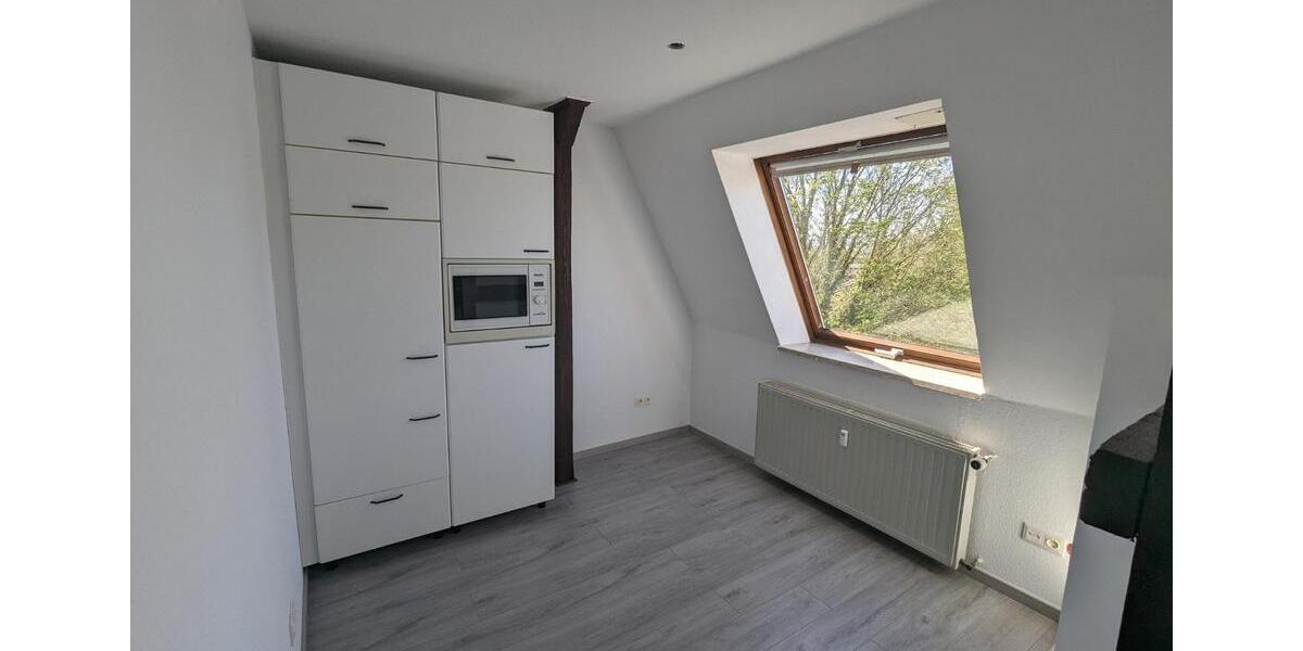 Dachgeschoßwohnung Hameln - 3.5 Zimmer, 116 m&sup2;, 930&euro; | Angebot:25354411