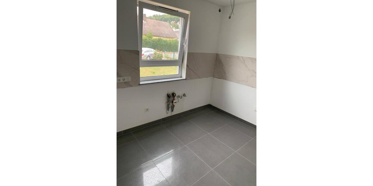 3,5 ZW 99Qm EG neu saniert mit Terasse 3 zimmer