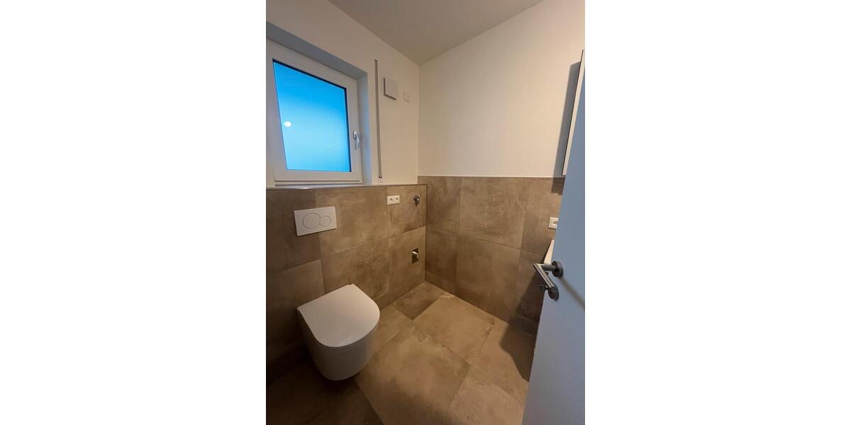 Etagenwohnung Patersdorf - 2 Zimmer, 81 m&sup2;, 990&euro; | Angebot:24396198