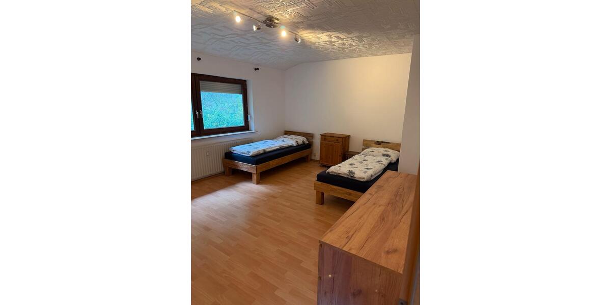 Wohnen auf Zeit Korbach - 4 Zimmer, 85 m&sup2;, 20&euro; | Angebot:22925996