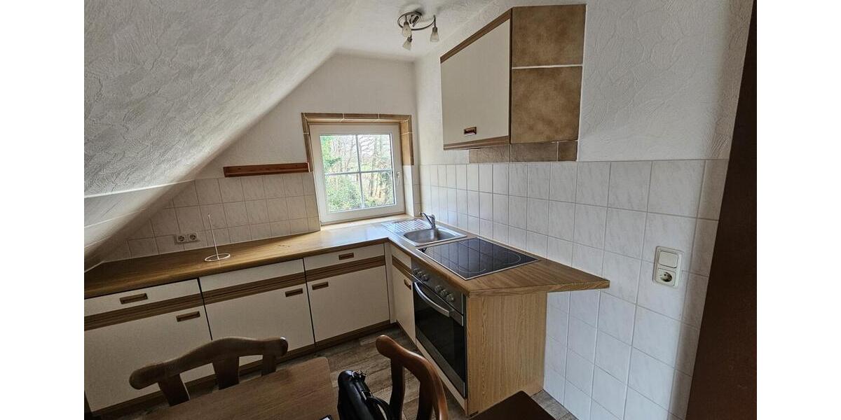 Schnuckelige Dachgeschosswohnung in ruhiger Wohnlage - Luftkurort Bad Bederkesa 1 zimmer