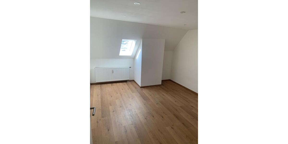 Etagenwohnung Essenbach - 3 Zimmer, 70 m&sup2;, 1.300&euro; | Angebot:24772245