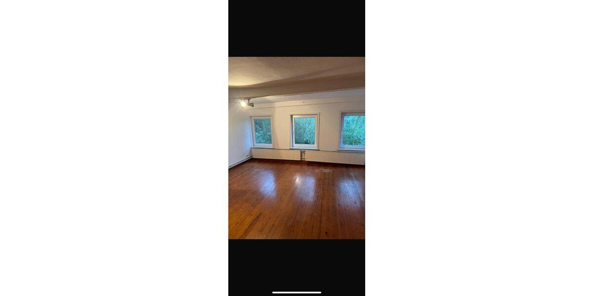 Etagenwohnung Wesselburen - 3 Zimmer, 76 m&sup2;, 900&euro; | Angebot:25523092