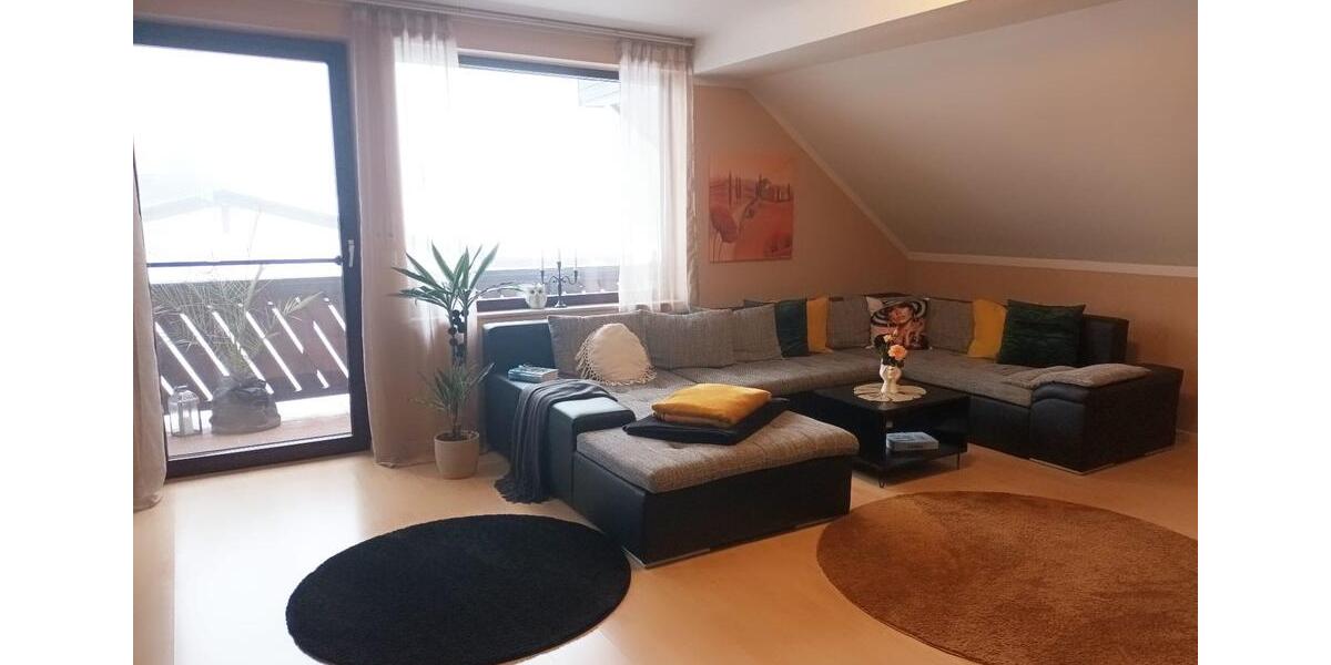 Möblierte Dachgeschosswohnung 2 zimmer