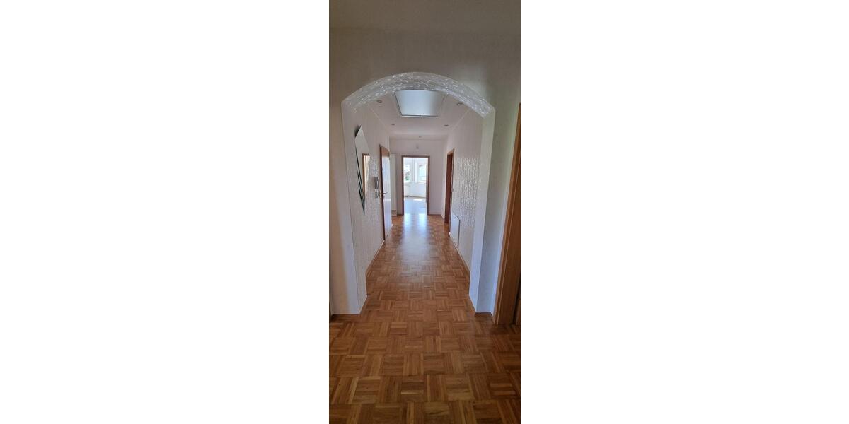 Dachgeschoßwohnung Melsungen - 3 Zimmer, 100 m&sup2;, 860&euro; | Angebot:24749223