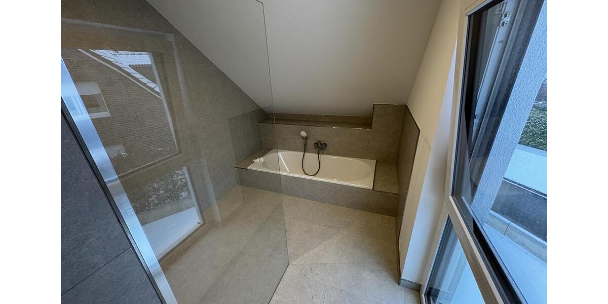 Etagenwohnung Scharbeutz - 3 Zimmer, 103 m&sup2;, 1.800&euro; | Angebot:24581808