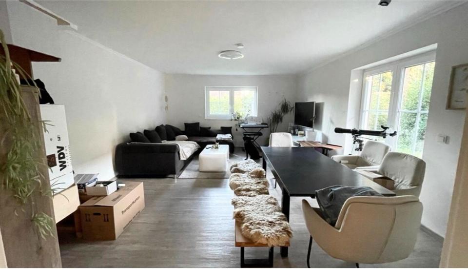Erdgeschoßwohnung Rellingen - 5.5 Zimmer, 160 m&sup2;, 2.100&euro; | Angebot:26035688