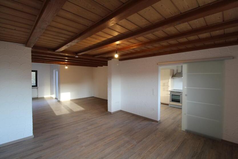 Pirmasens-Fehrbach: 4 ZKB Maisonette-Wohnung