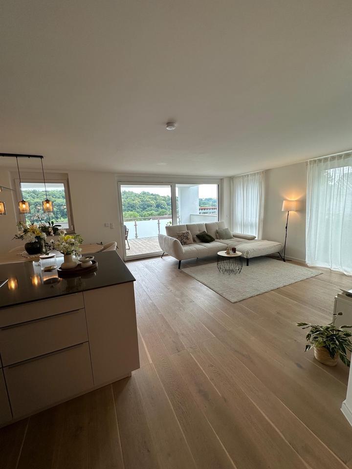 Lichtdurchflutete 3,5-Zimmer-Wohnung in Toplage