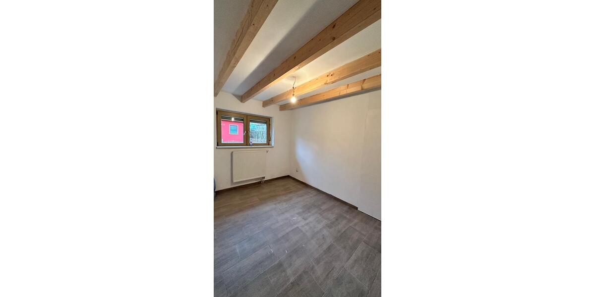 Ich vermiete ein schönes Haus in 99707 Kyffhäuserland. 6 zimmer