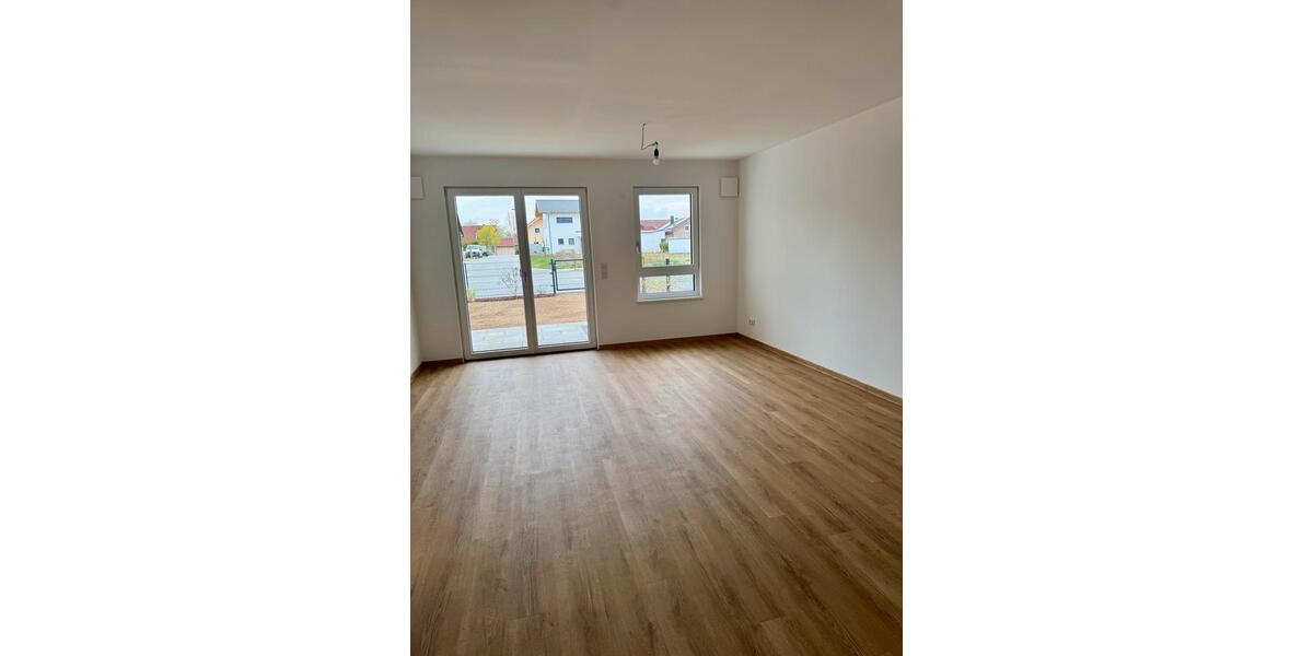 Erdgeschoßwohnung Kirchroth - 3 Zimmer, 71 m&sup2;, 1.230&euro; | Angebot:26238961