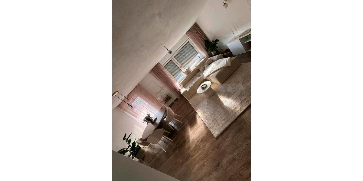 Erdgeschoßwohnung Kronach - 3 Zimmer, 85 m&sup2;, 1.200&euro; | Angebot:26252360