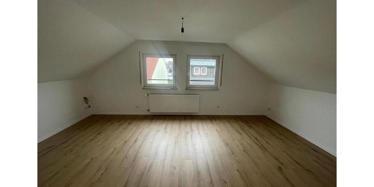 3-Zimmer Dachgeschosswohnung in Karlsruhe-Neureut zu vermieten 3 zimmer
