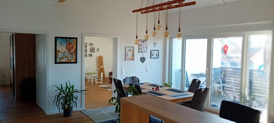 Dachgeschoßwohnung Walldürn - 4 Zimmer, 120 m&sup2;, 1.180&euro; | Angebot:25329966