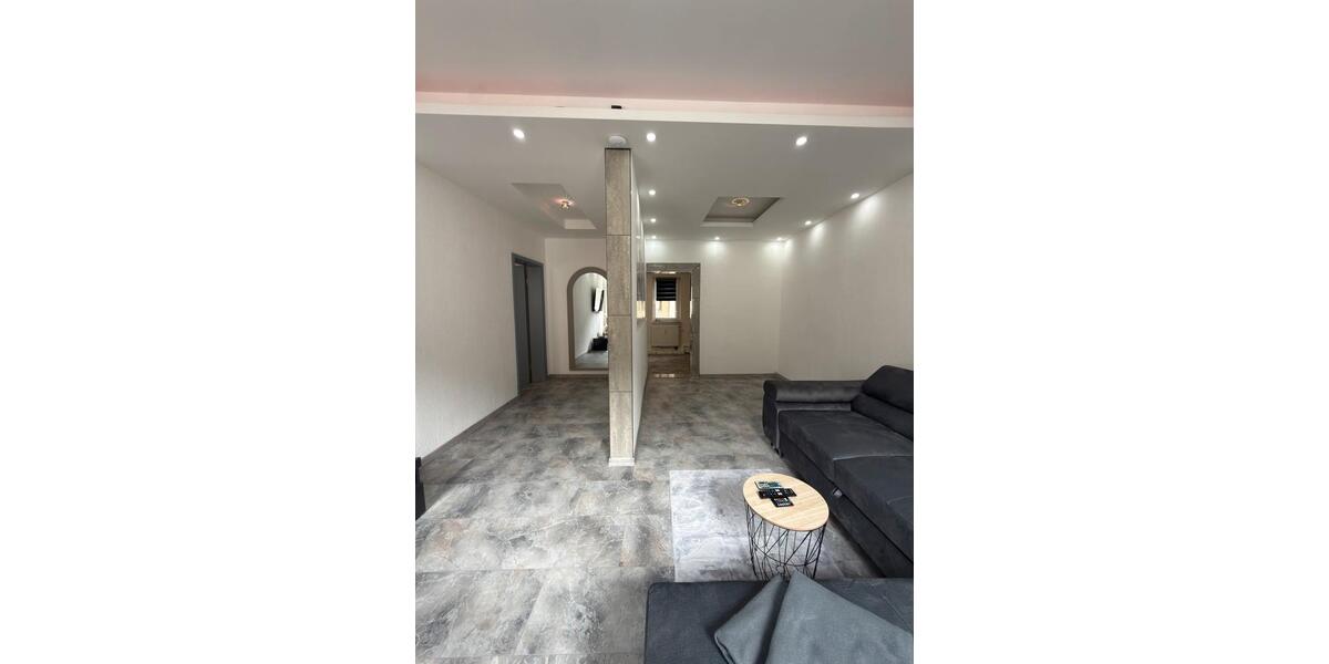 Etagenwohnung Saalfeld (Saale) - 2 Zimmer, 50 m&sup2;, 45&euro; | Angebot:26129951