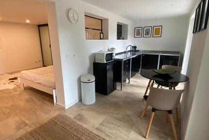 Hochwertig möblierte Wohnung warm SINGLE PENDLER auf Zeit 1.5 zimmer