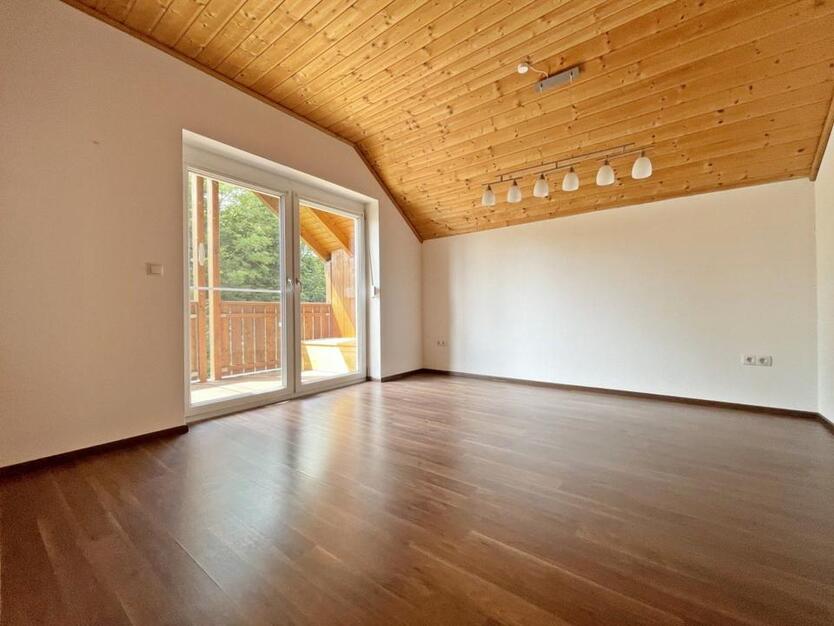 Großzügige Wohnung mit gehobener Ausstattung – zentral in Ortenburg
