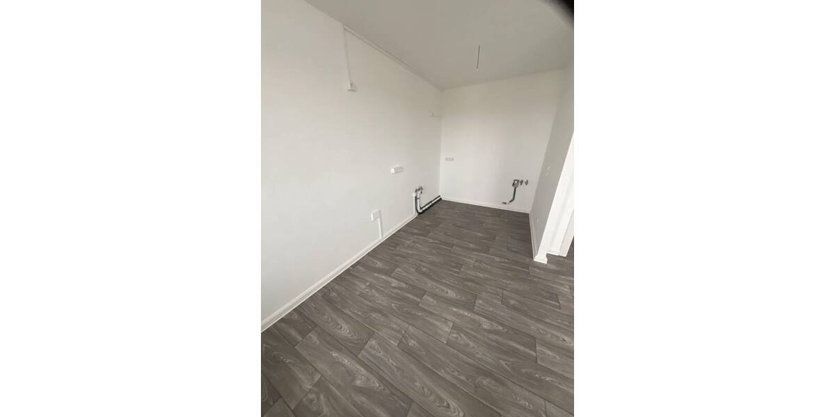 Etagenwohnung Dessau-Roßlau Innenstadt - 3 Zimmer, 57 m&sup2;, 385&euro; | Angebot:26739950