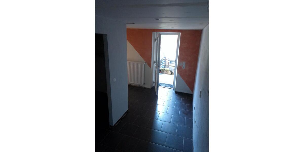 Etagenwohnung Ottweiler - 2 Zimmer, 110 m&sup2;, 650&euro; | Angebot:24587810