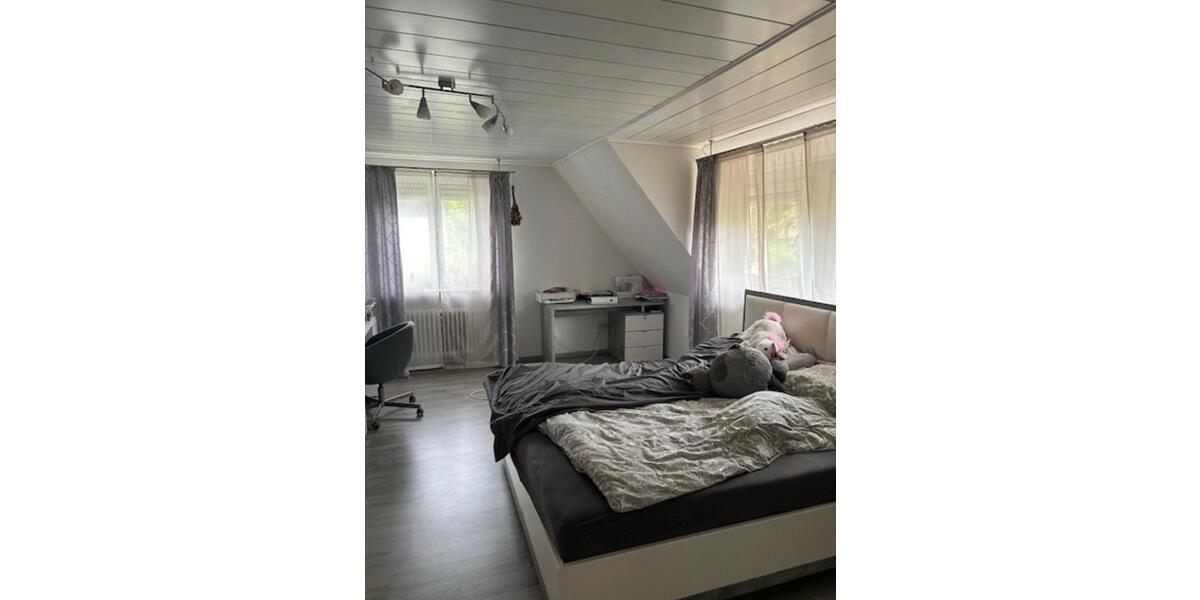 Dachgeschoßwohnung Kulmbach Blaich - 4 Zimmer, 90 m&sup2;, 1.000&euro; | Angebot:26639965