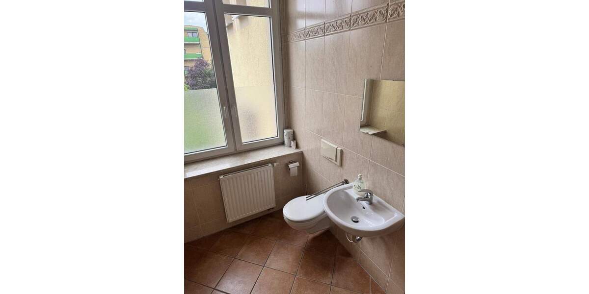 Gewerbeobjekt Oschatz - 9 Zimmer, 102 m&sup2;, 843&euro; | Angebot:25729436