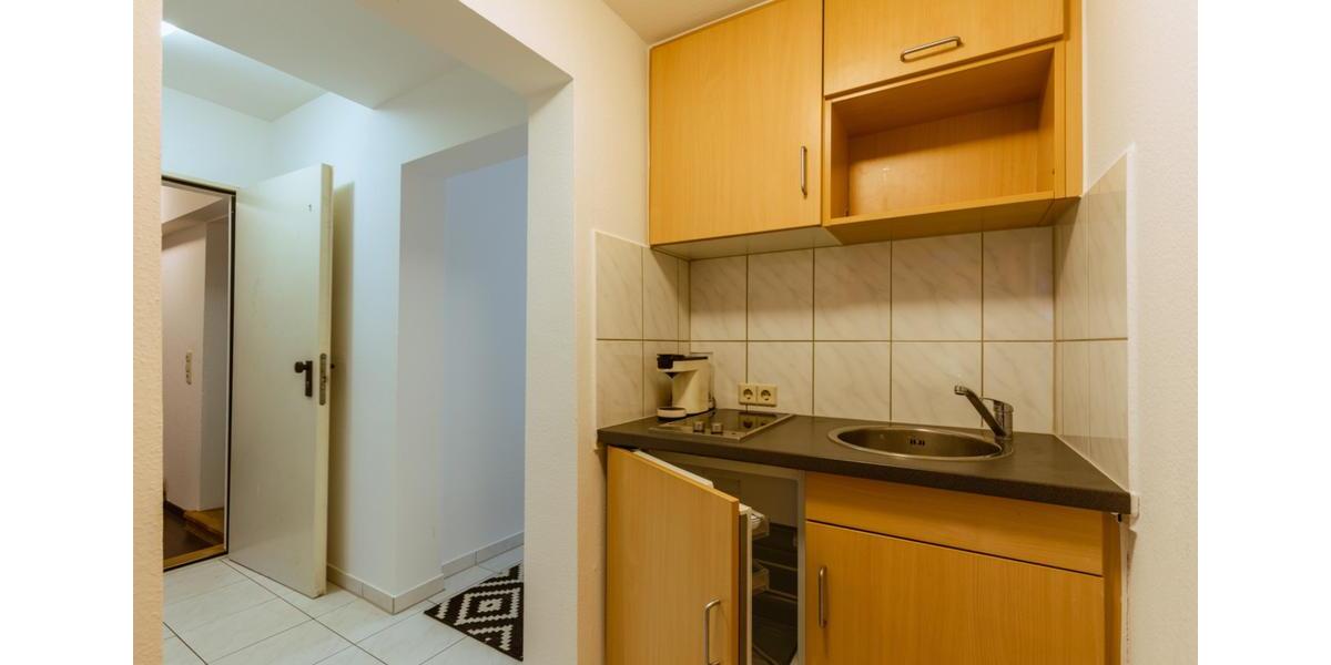 Möbliertes WG-Gästezimmer mit WLAN, Küche, Bad & Waschmaschine 1 zimmer