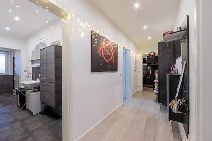 Hochwertig sanierte 3-Zimmer-Wohnung mit Aufzug & Balkon 3 zimmer